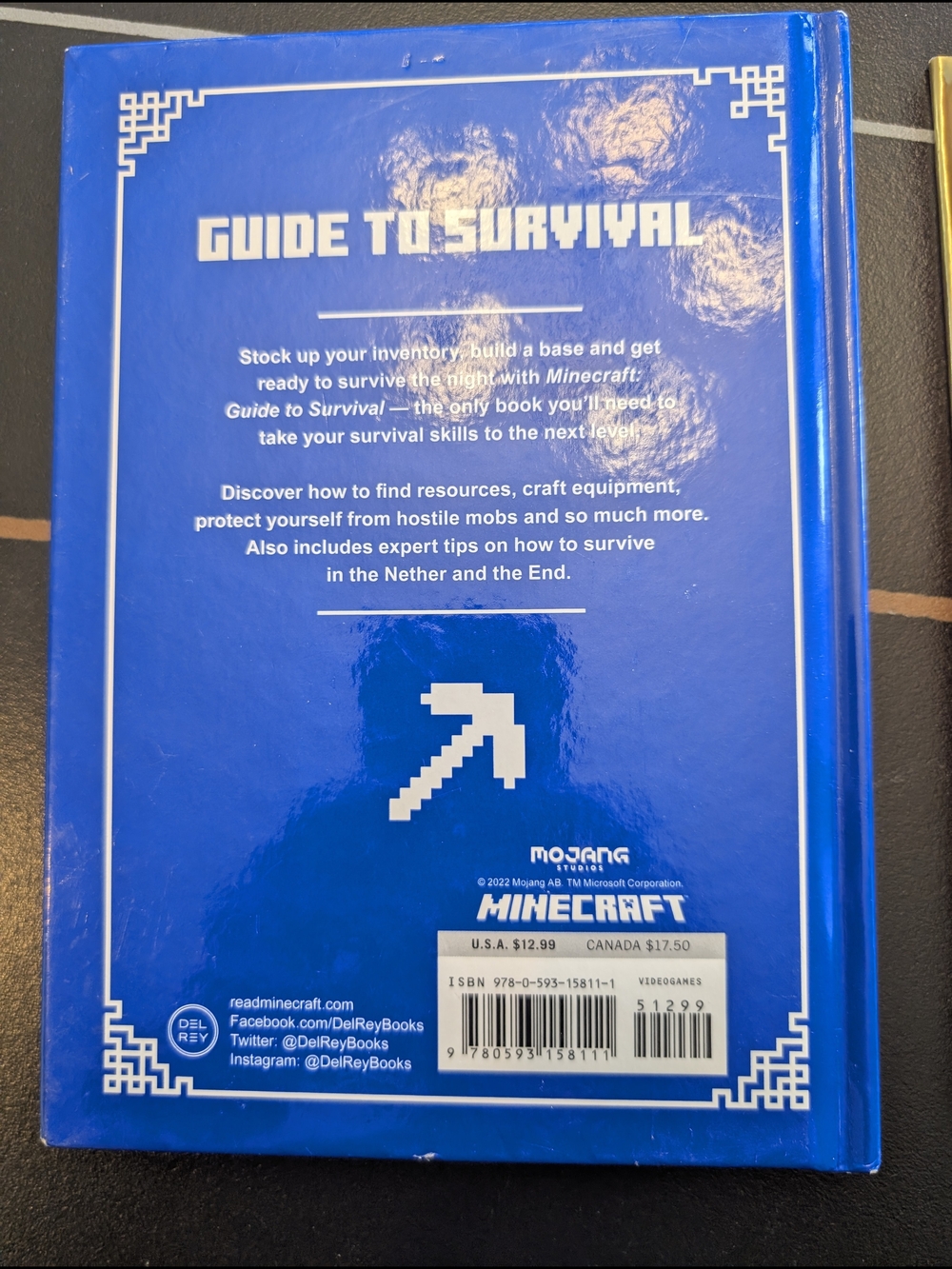 Hardcover Guide To minecraft Bundle - Picture 5 of 6